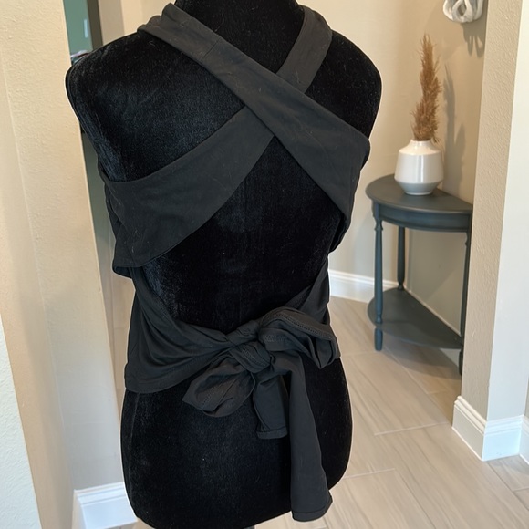 Black open back halter top - Picture 2 of 2